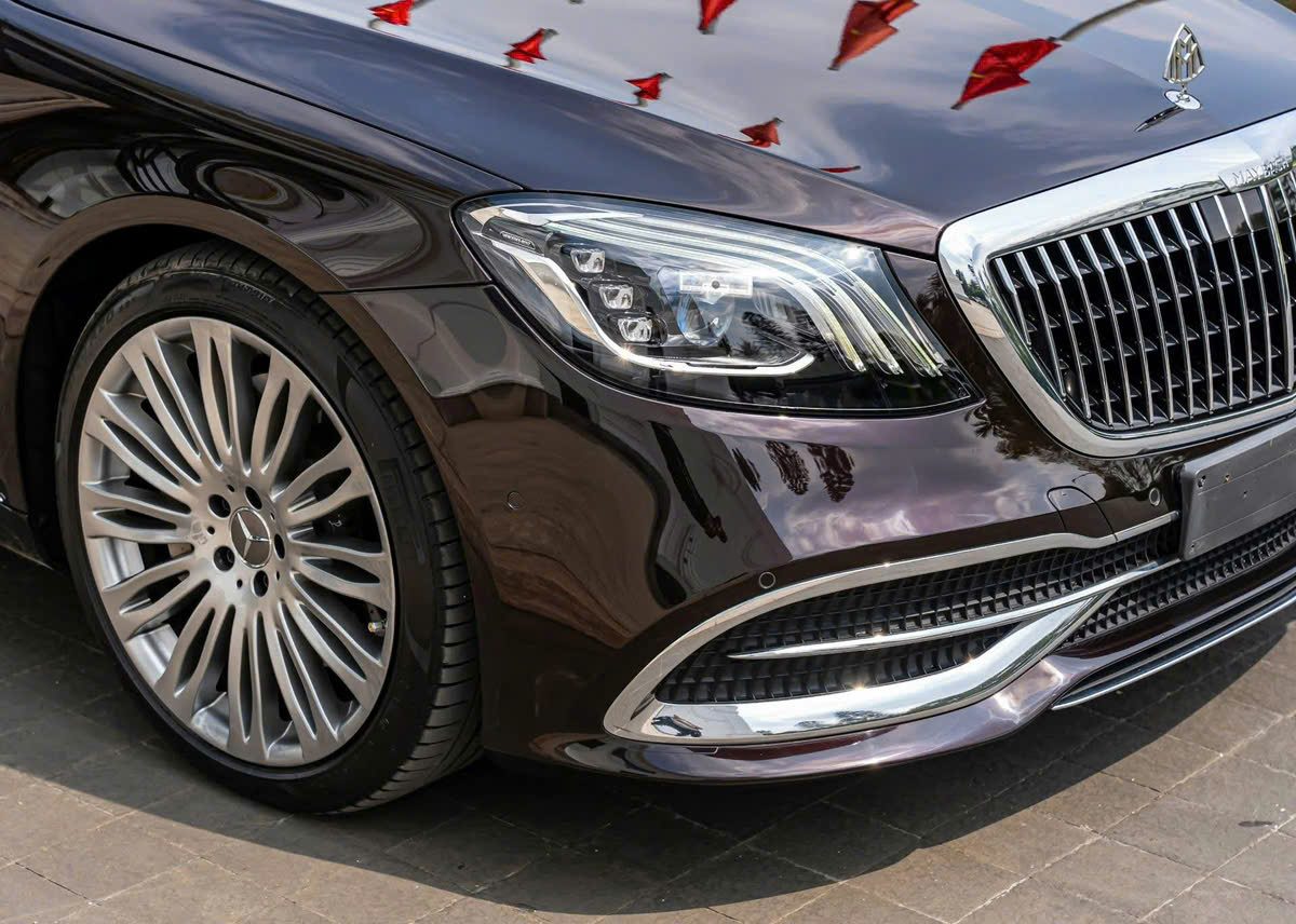 thue xe mercedes s600 maybach (3)